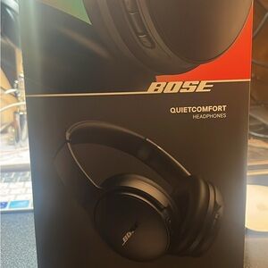 Bose QuietComfort Headphones - Black and Red